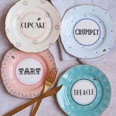 Yvonne Ellen cake plates - set of 4 available to buy online with free P&P