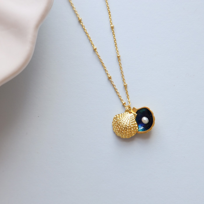 Gold Shell Necklace With Pearl - Get Free Delivery When You Spend Over £20 Online